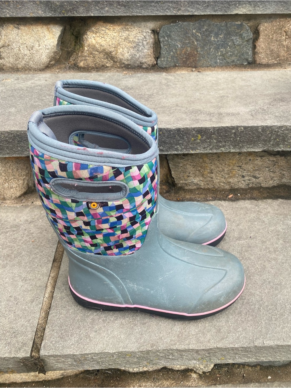 Bogs Gray Big Girls size 5 Winter Snow Boots